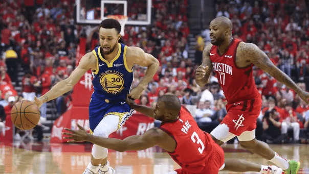 Shaq: Warriors Are “Overthinking” the Offense