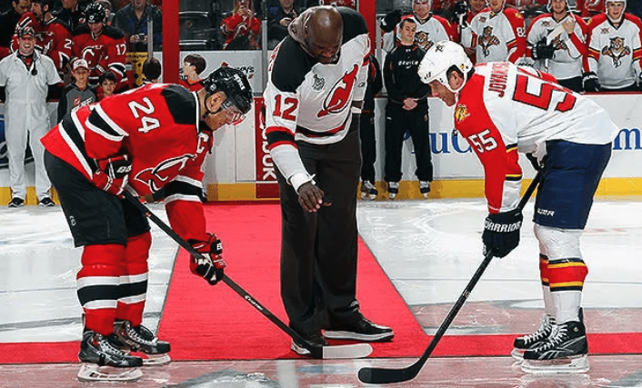 Shaq Salutes Ovechkin’s 900th Goal in Classic Big Diesel Style