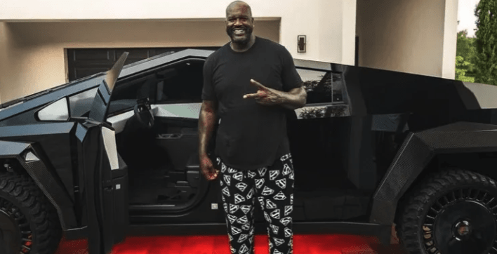 Shaq Takes the ’64 Impala From the Street to the Lake