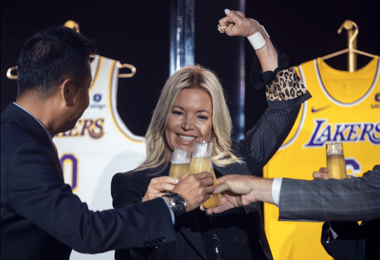 Shaq Gives Offers ‘Golf Clap’ After Record-Breaking Lakers Sale